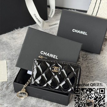 샤넬 클래식 키홀더 지퍼 카드지갑 AP0221