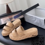 샤넬 힐 샌들 슬리퍼