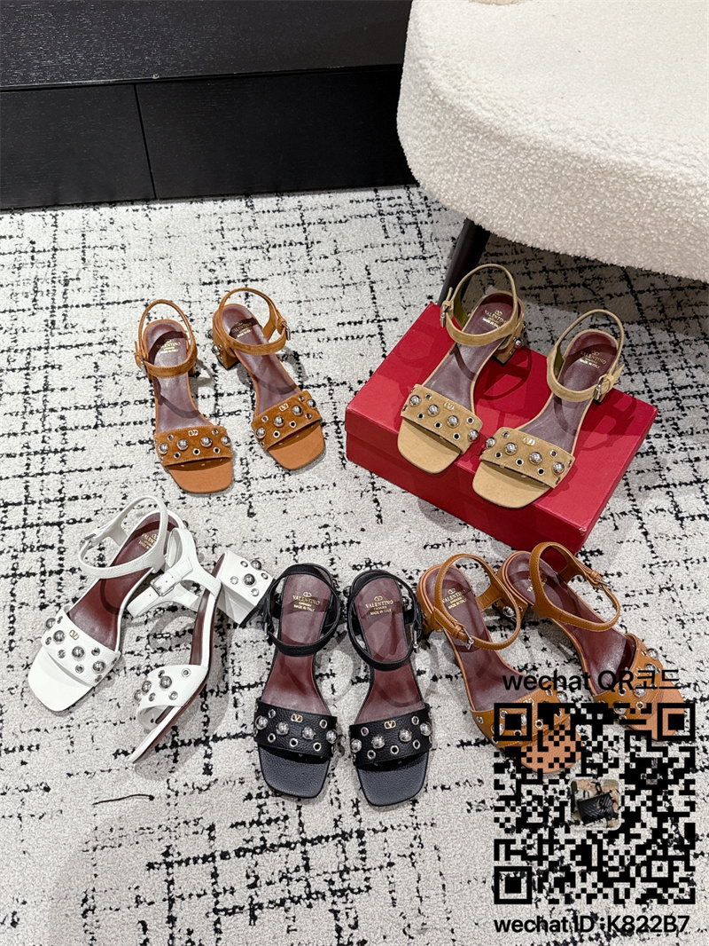발렌티노 힐 샌들 슬리퍼