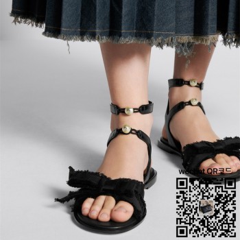 디올 힐 샌들 슬리퍼