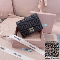 미우미우 MIUMIU 반지갑
