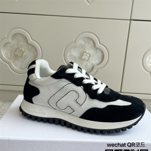 디올 DIOR 스니커즈 운동화 신발 신상