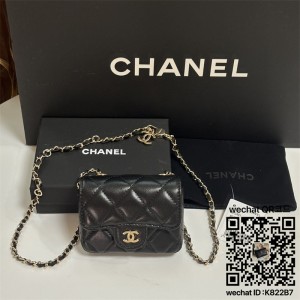 샤넬 클래식 참 체인 벨트백 AP2401