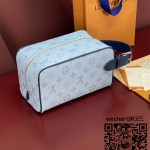 루이비통 락커 돕 키트 토일레트리 모노그램 스트랩 파우치백 M14839