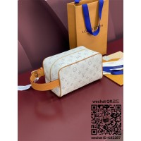 루이비통 락커 돕 키트 토일레트리 모노그램 스트랩 파우치백 M14839