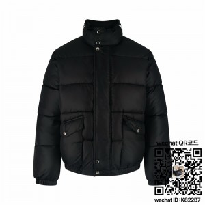 알렉산더 맥퀸(Alexander McQueen) 패딩 스탠드 칼라 다운 자켓  90% 백색 오리 솜털을 사용 남여공용