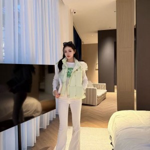 몽클레어 패딩 조끼