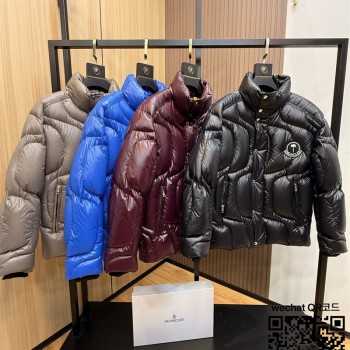 몽클레어 Palm angels 패딩 소매탈부착 90%거위털