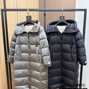 몽클레어 롱 패딩 90%거위털