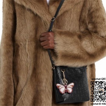 구찌 GG 엠블럼 나노 버킷백 847090