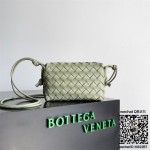 보테가베네타 BV 루프 미니 크로스백 723547
