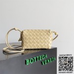보테가베네타 BV 루프 미니 크로스백 723547