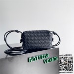 보테가베네타 BV 루프 미니 크로스백 723547