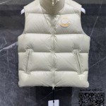 몽클레어 패딩 조끼 90%거위털