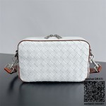 보테가베네타 남성 스몰 인트레치아토 카메라 백 755923