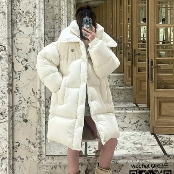 몽클레어 롱 패딩 남여공용 90%거위털