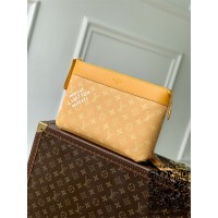 루이비통 포쉐트 보야주 수플 헤리티지 그린 클러치백 남성 가방 M12665