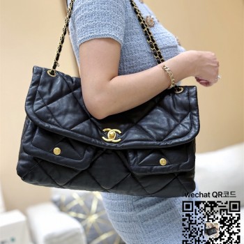 샤넬 25FW 25K 체인 쇼퍼백 CC로고 포켓 사각 숄더백 블랙 램스킨 골드 AS5740