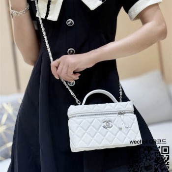 샤넬 CHANEL 25B 체인 코스메틱 케이스 AP4854