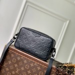루이비통 트로카데로 웨어러블 월릿