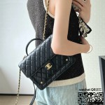 샤넬 CHANEL 핸들 장식의 플랩 백팩