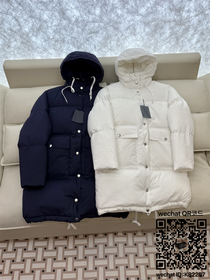 프라다 패딩 여성용 오리털90%