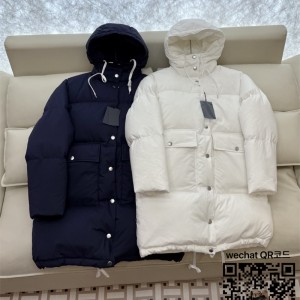 프라다 패딩 여성용 오리털90%