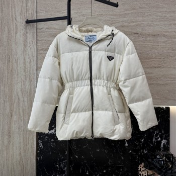 프라다 패딩 여성용 거위털90%