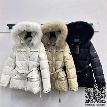 프라다 패딩 여성용 거위털90%