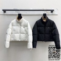 프라다 패딩 여성용 거위털90%