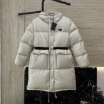 프라다 패딩 여성용 거위털90%