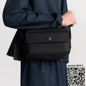 디올 CD 아이콘 가죽 크로스백