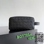 보테가베네타 BV 인트레치아 파우치백 729295