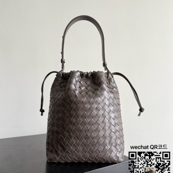 보테가베네타 드로우스트링 버킷 백 836020