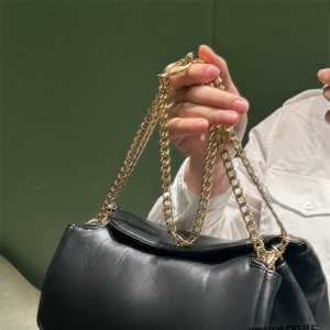 프라다 체인 링크 숄더백 1BD395