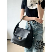 샤넬 신상 호보백 미디움  AS2010 