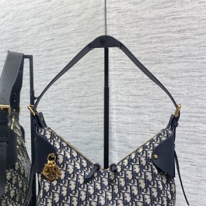 디올 Voyage 보야주 백 미디엄