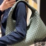 보테가베네타 미디엄 인트레차토 숄더백 856737