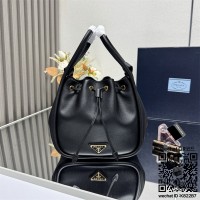 프라다 달링 미니 가죽 버킷 백 1BE087