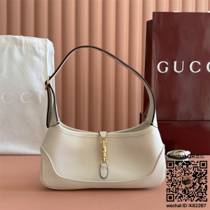 구찌 GG 패밀리아 캔버스 미니 숄더백 863137