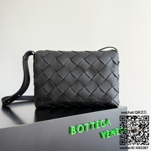 보테가베네타 남성 라지 디아고 블랙 크로스백 815796