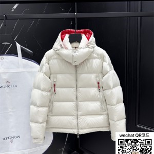 몽클레어 패딩 90%거위털