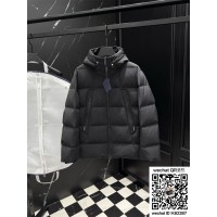 프라다 패딩 90%거위털