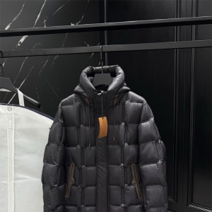 디올 패딩 90%거위털