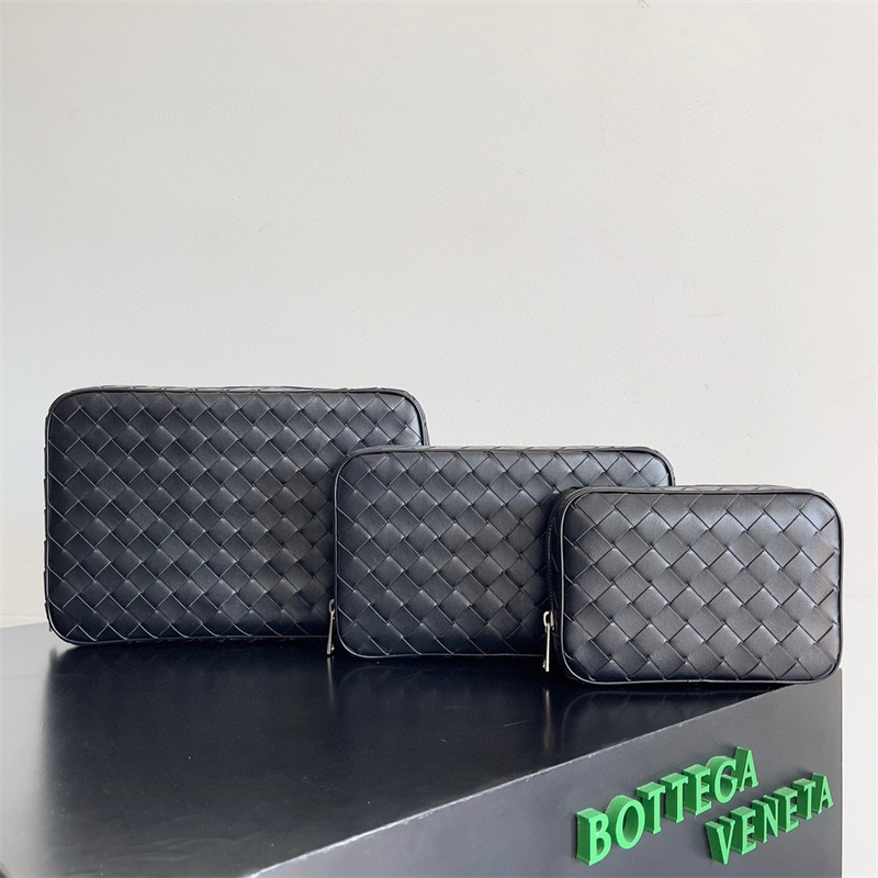 보테가베네타 BV 인트레치아토 파우치백 라지  765804