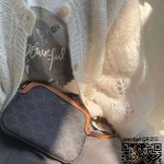 셀린느 트리오페 카메라백  191522