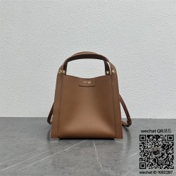 셀린느 스몰 큐보 백 카프스킨 124182