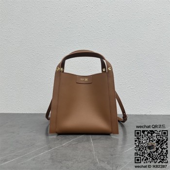 셀린느 스몰 큐보 백 카프스킨 124182