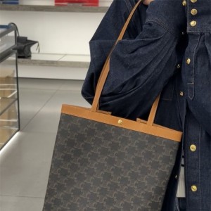 셀린느 트리오페 캔버스 카프스킨 미디엄 플랫 쇼퍼백 토트백  123832