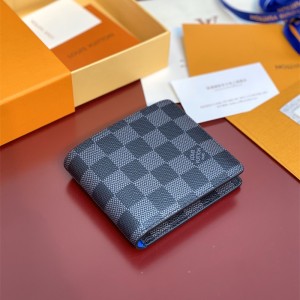 루이비통 멀티플 월릿 반지갑